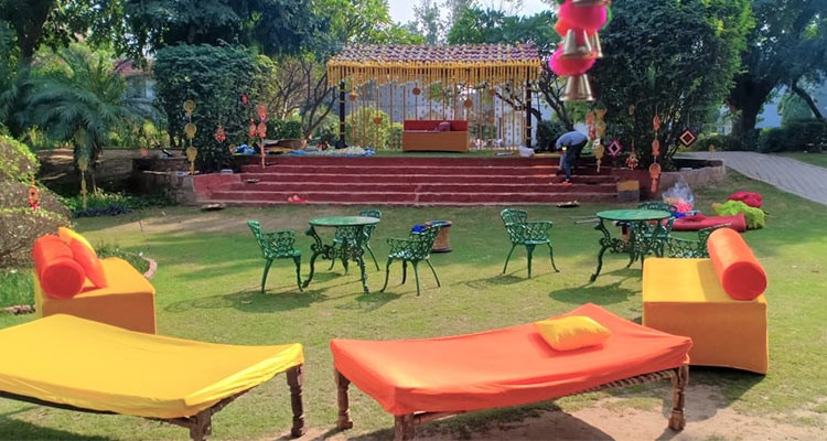 best farm house for party maharashtra
