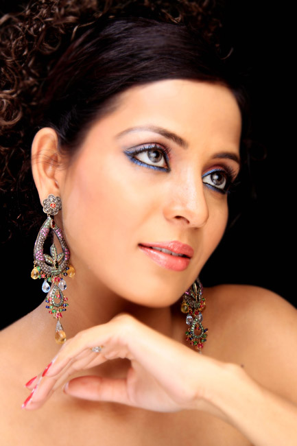 professional female model maharashtra