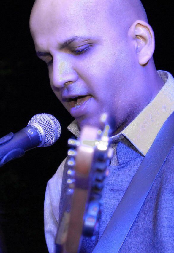 best male jazz singer maharashtra