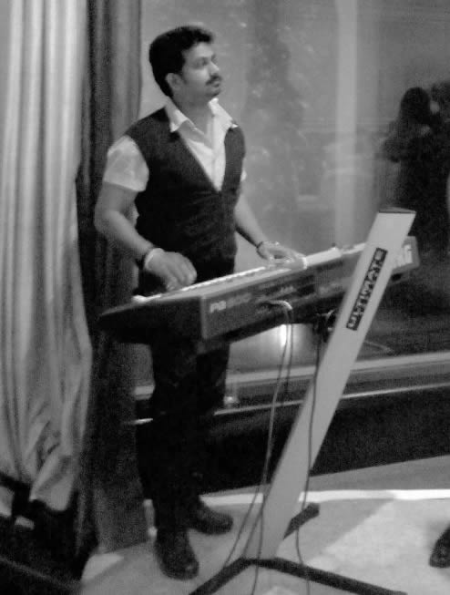 indian keyboard player maharashtra