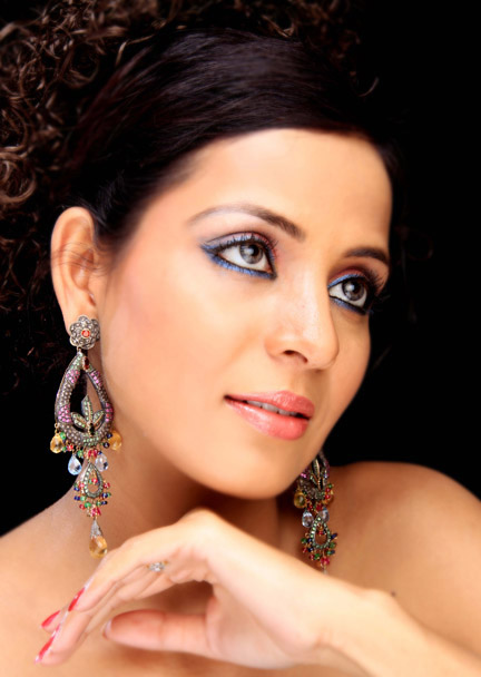 professional female model maharashtra