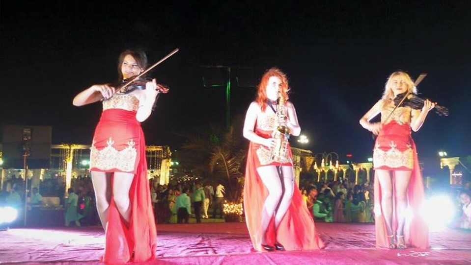 female trio musicians maharashtra
