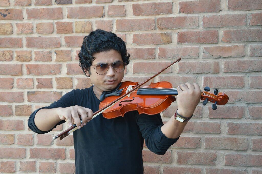 best violin player maharashtra